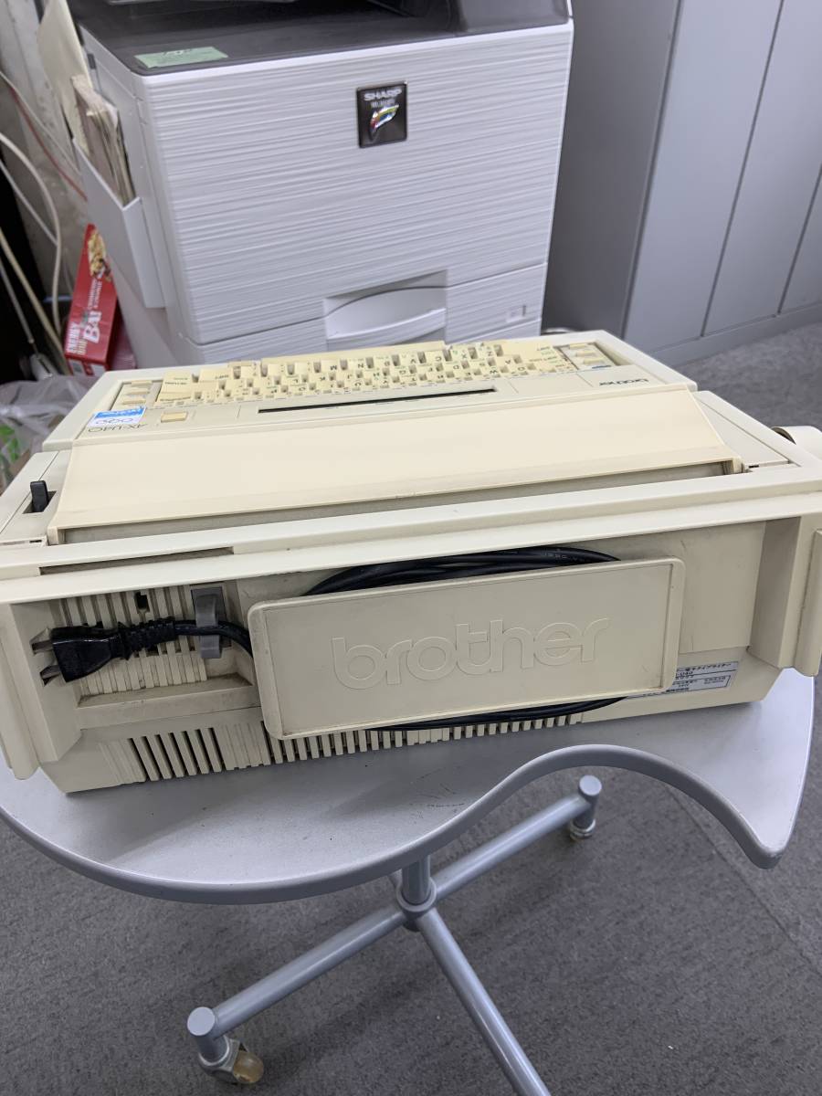 ジャンク品　　ブラザー　電動タイプライター　AX-U40　_画像4
