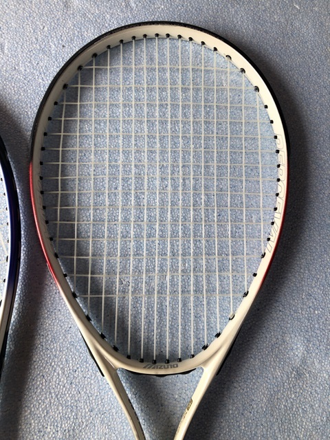 テニスラケット　硬式　２本　MIZUNO　ミズノ　ペア　PERCEVAL　MT53　カバー付き_画像3