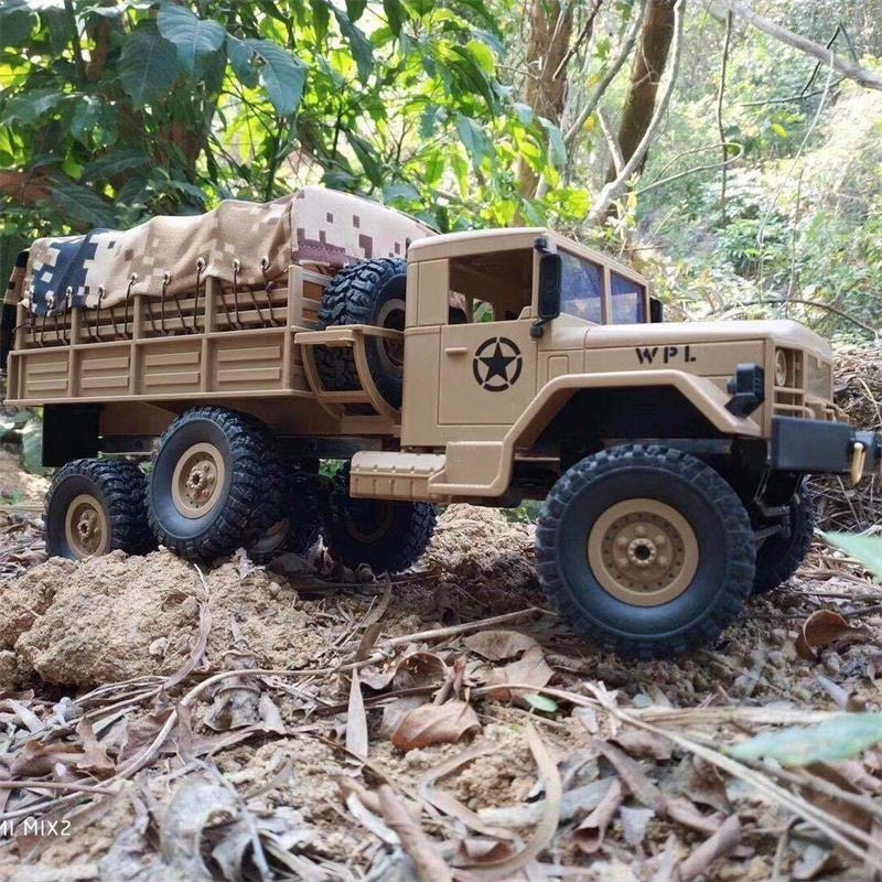 s1748 Rc truck remote control vehicle army . Transporter off-road Monstar 6WD war .2.4 gram lock crawler 