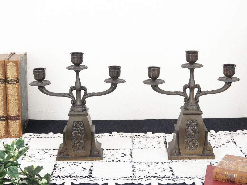 ３灯のベルギー製キャンドルスタンド（ペアの燭台） AL-0927 www