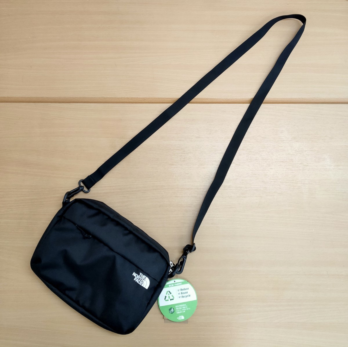 新品未使用品 海外限定】ノースフェイス ベーシッククロスバッグ 新品未使用品 海外限定】ノースフェイス ベーシッククロスバッグ