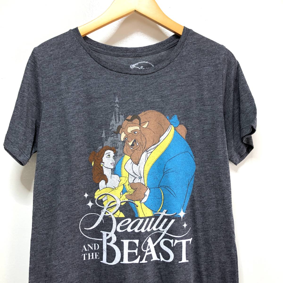 ヤフオク ディズニー 美女と野獣 ベル 古着 Tシャツ ディ