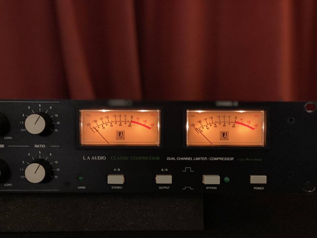 ( именная техника ) LA AUDIO CLASSIC COMPRESSOR DUAL 2CH LIMITER/COMPRESSOR( By Gui Martin design )1176 SSL urei 1178 670 660 NEVE API