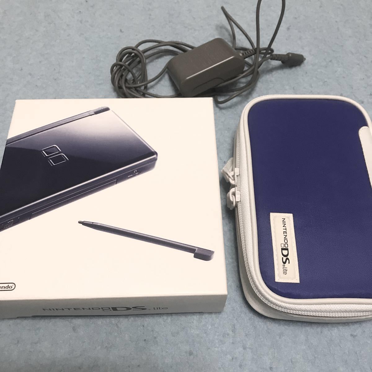 Nintendo DS Lite (本体、タッチペン2、ストラップ、ケース、電源 Nintendo DS Lite (本体、タッチペン2、ストラップ、ケース、電源