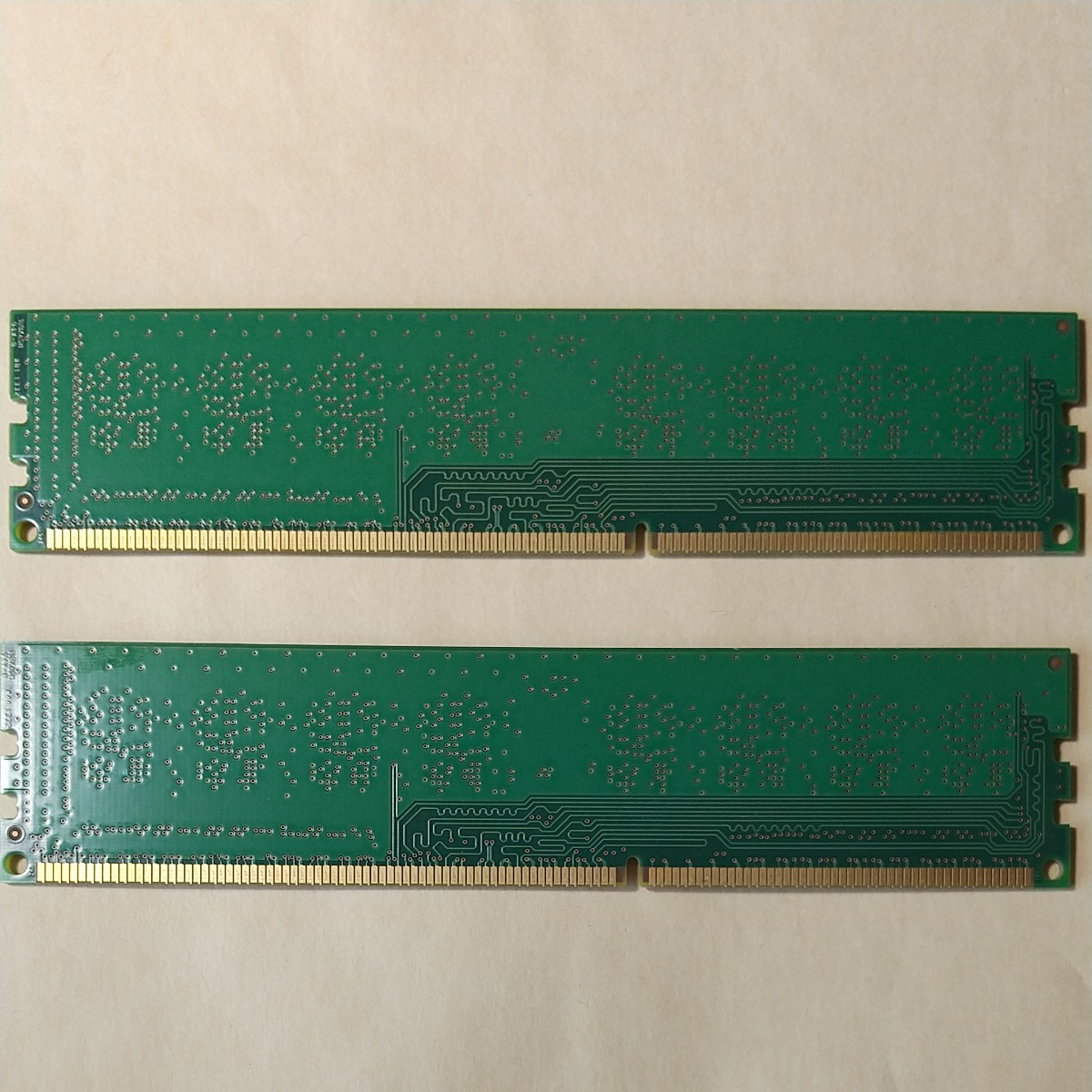 PCメモリ PC3-12800U 2GB ２枚