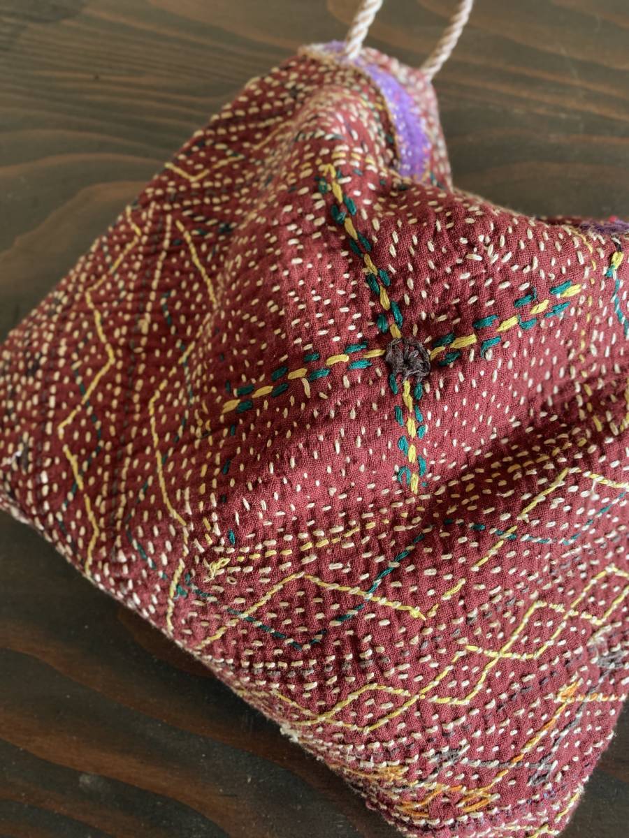 インド アンティーク 刺し子 ハンドメイド ポーチ カバン 鞄 手縫い カンタ アンティーク ヴィンテージの画像4
