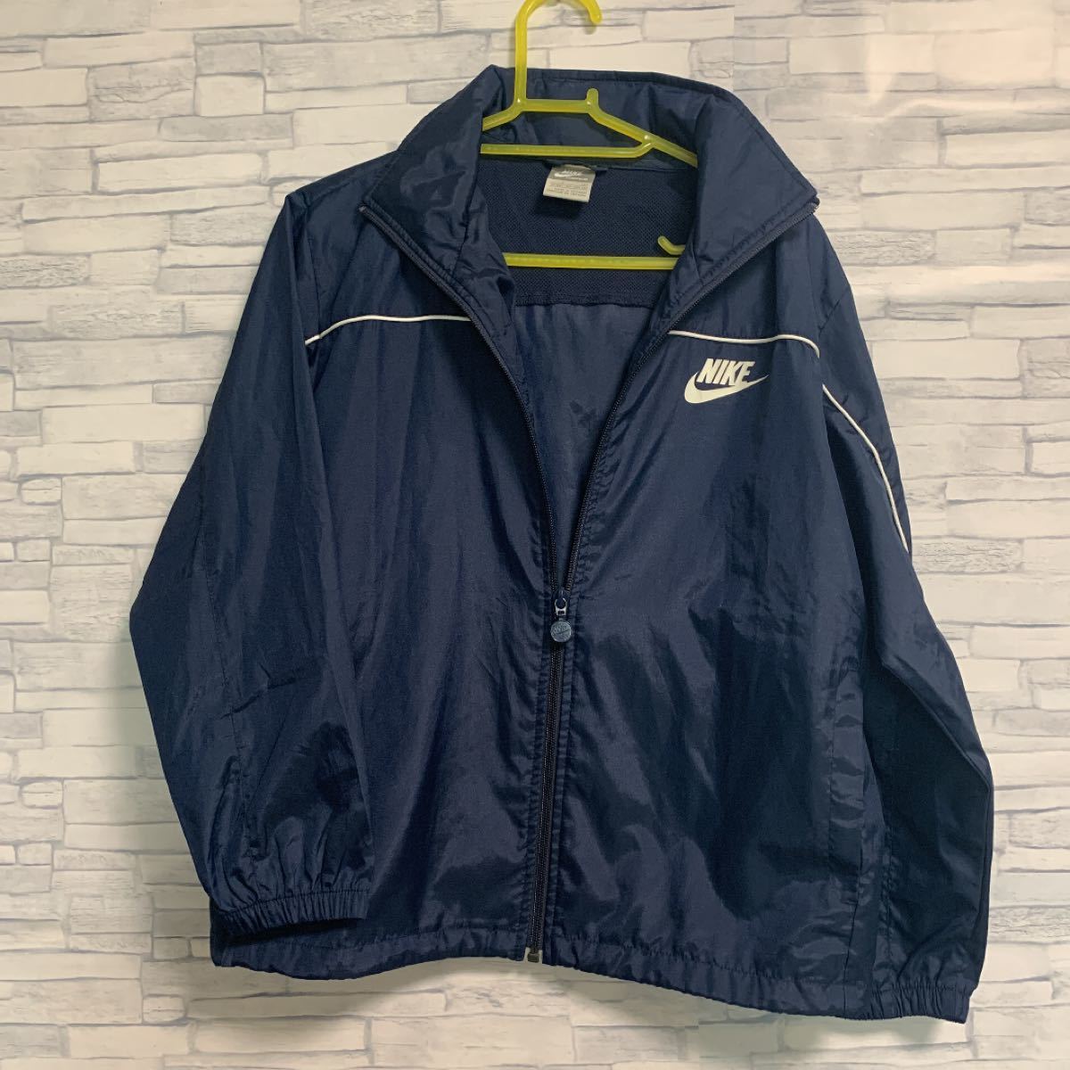 NIKE ウィンドブレーカー