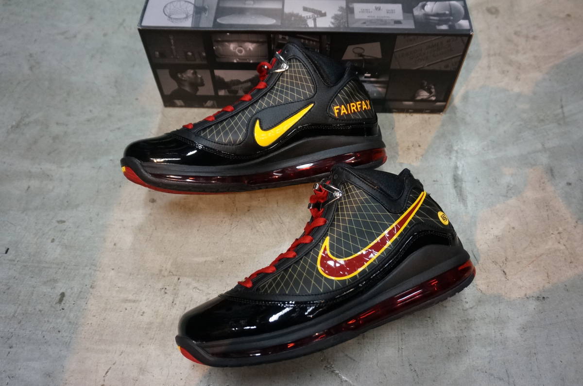 NIKE LEBRON 7 QS FAIRFAX CU5646-001★ナイキ レブロン 7 ブラック レッド 黒赤 US9.5 27.5cm 試着のみ 美品_画像3