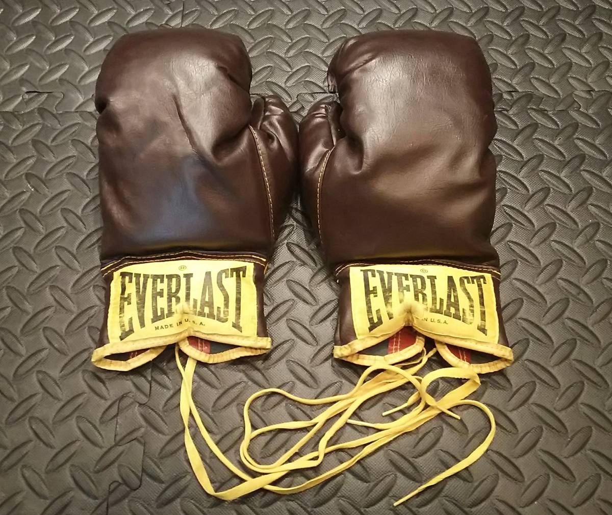 Yahoo!オークション - EVERLAST エバーラスト社 ビンテージ Yahoo!オークション - EVERLAST エバーラスト社 ビンテージ