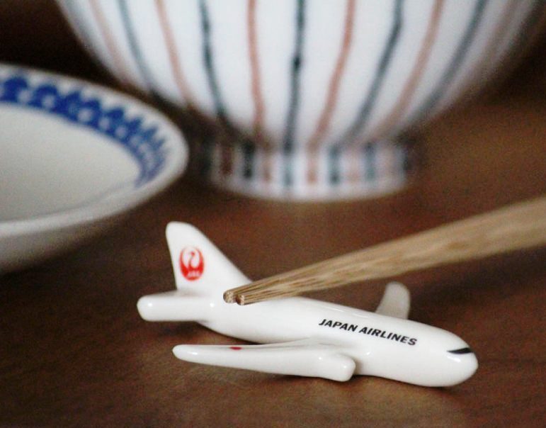 JAL 767陶器製箸置き_画像3