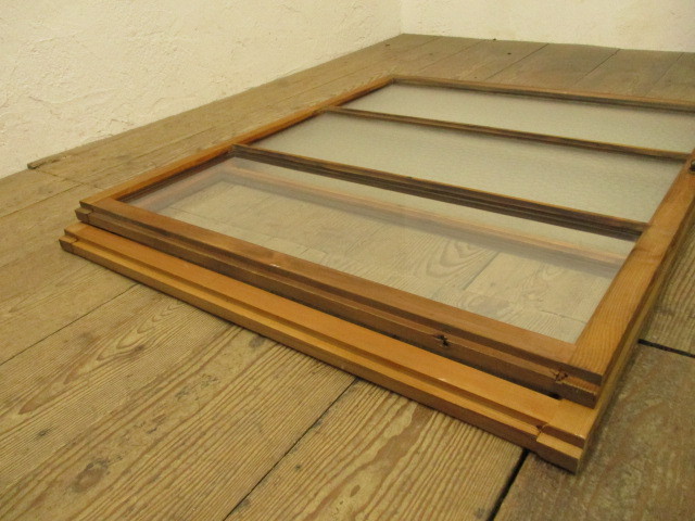 taX867*(2)[H103cm×W88cm]×2 sheets * retro taste ... old wooden glass door * fittings sliding door Vintage lino beige .nK.1