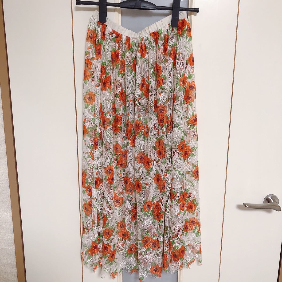 ウエストゴム 花柄ロングスカート　インナー付き　フリーサイズ