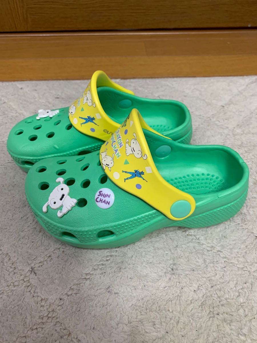 Paypayフリマ クレヨンしんちゃん シロのクロックス風サンダル Paypayフリマ クレヨンしんちゃん シロのクロックス風サンダル