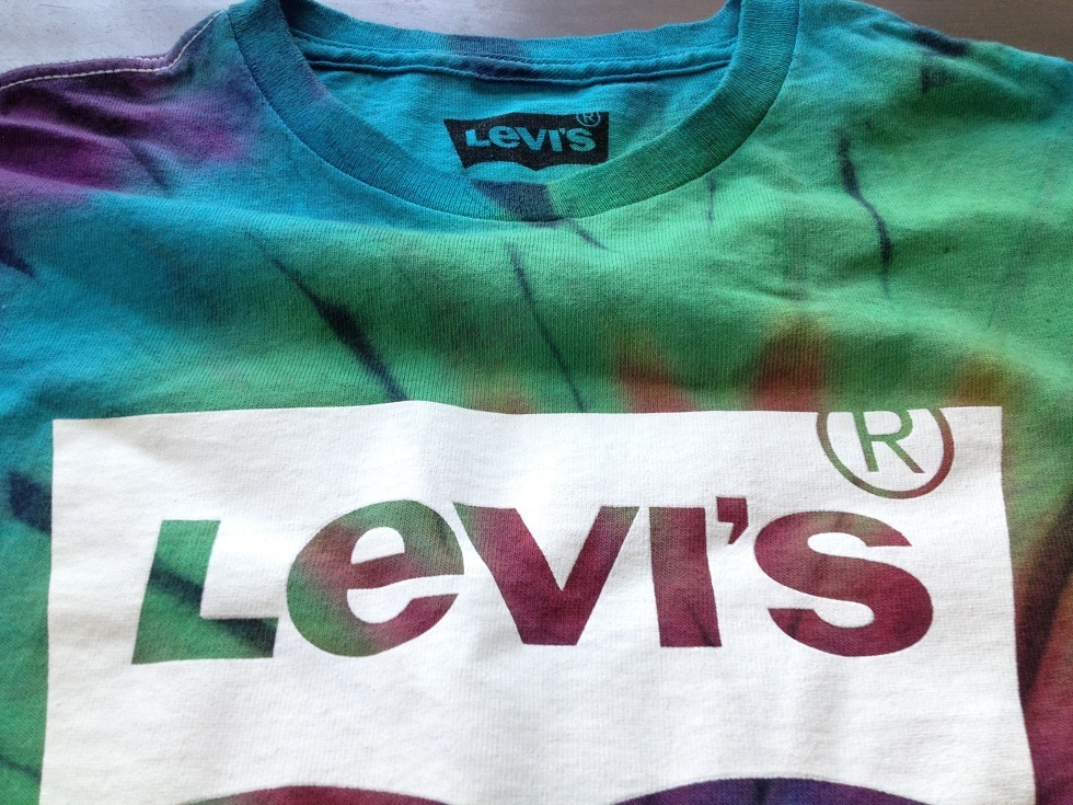 【既決USA】リーバイス ★ LEVI'S@完売胸元【LEVI'S】ロゴ入半袖Tシャツ【LEVI'S Men's Tie-Dye Graphic Logo Tee】 Multi Colors @L_画像8