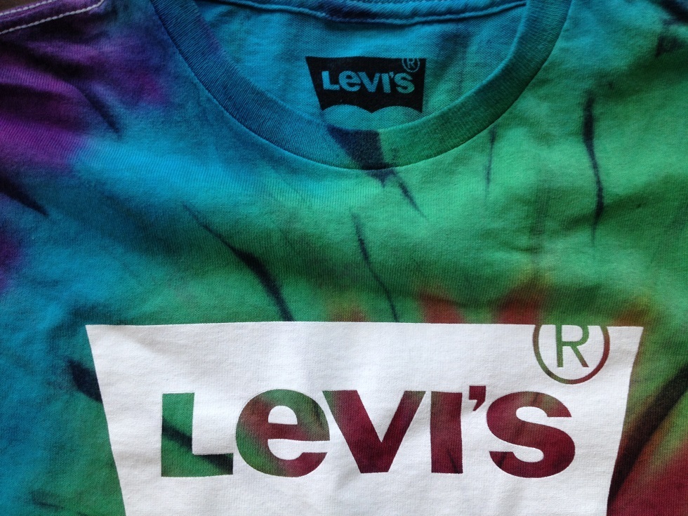 【既決USA】リーバイス ★ LEVI'S@完売胸元【LEVI'S】ロゴ入半袖Tシャツ【LEVI'S Men's Tie-Dye Graphic Logo Tee】 Multi Colors @L_画像6