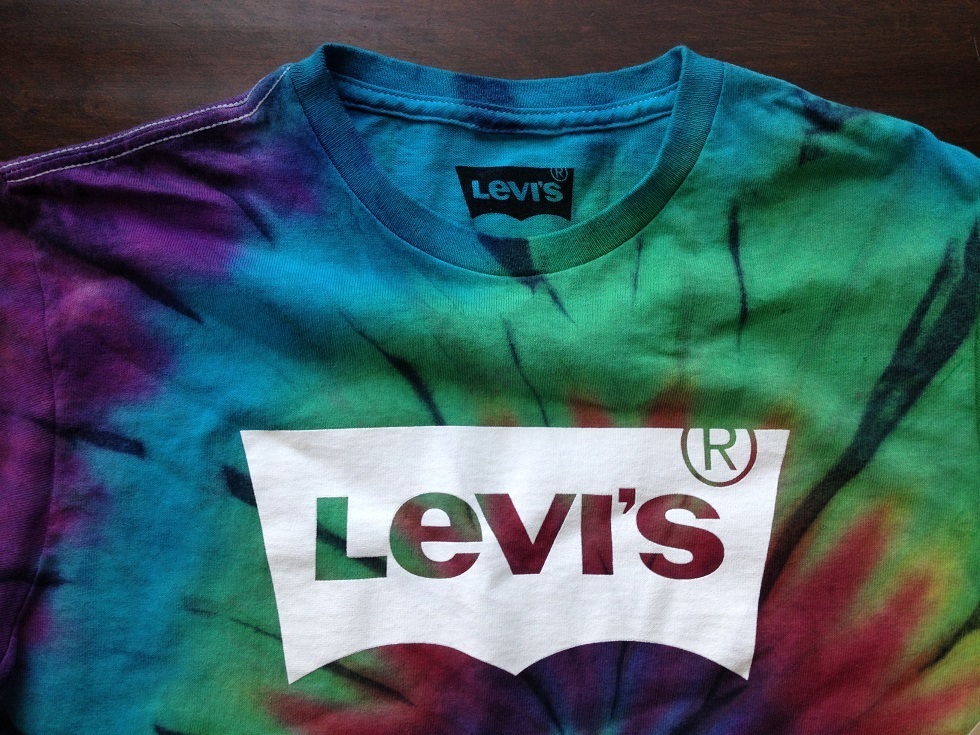 【既決USA】リーバイス ★ LEVI'S@完売胸元【LEVI'S】ロゴ入半袖Tシャツ【LEVI'S Men's Tie-Dye Graphic Logo Tee】 Multi Colors @L_画像5