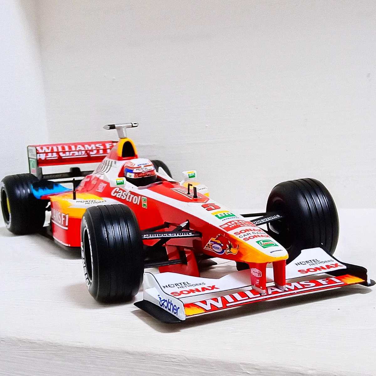 1/18 スケール F1レーシングカー ウィリアムズ WILLIAMS FW21 ミニカー バンクサーキット路面ステージプチカスタム