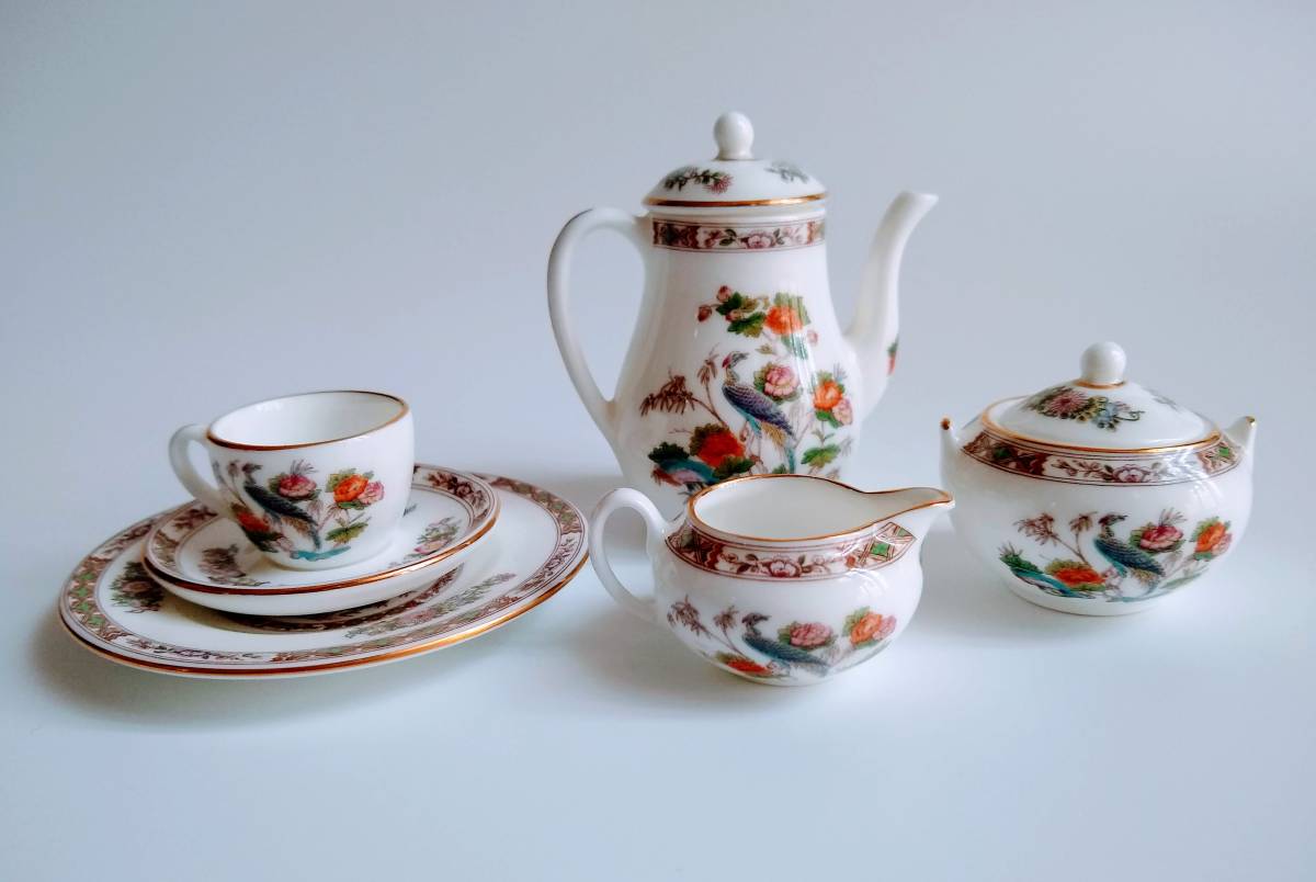 □WEDGWOOD ウェッジウッド クタニクレーン ミニチュア カップ