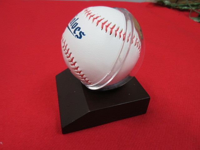 （C51）プロ野球　直筆　サインボール　オリックス　背番号/32番　ボール　サイン　 野球　グッズ　記念品　コレクション　ディスプレイ_画像3