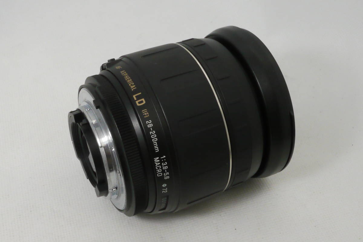  Tamron AF 28-200mm F3.8-5.6 ASPHERICAL LD(IF) with a hood Nikon F mount for 