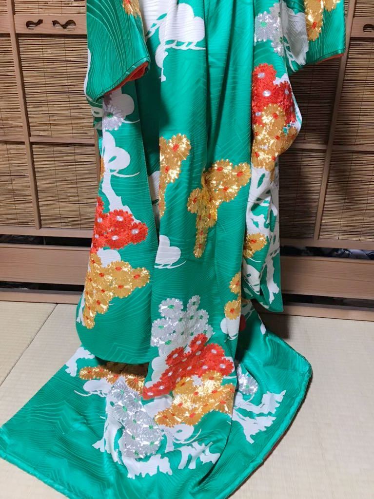 おひきずり 振袖 衣装 舞台衣装 正絹松菊 刺繍 お引きずり フキ綿入れ 比翼仕立て 日本舞踊 緑 派手