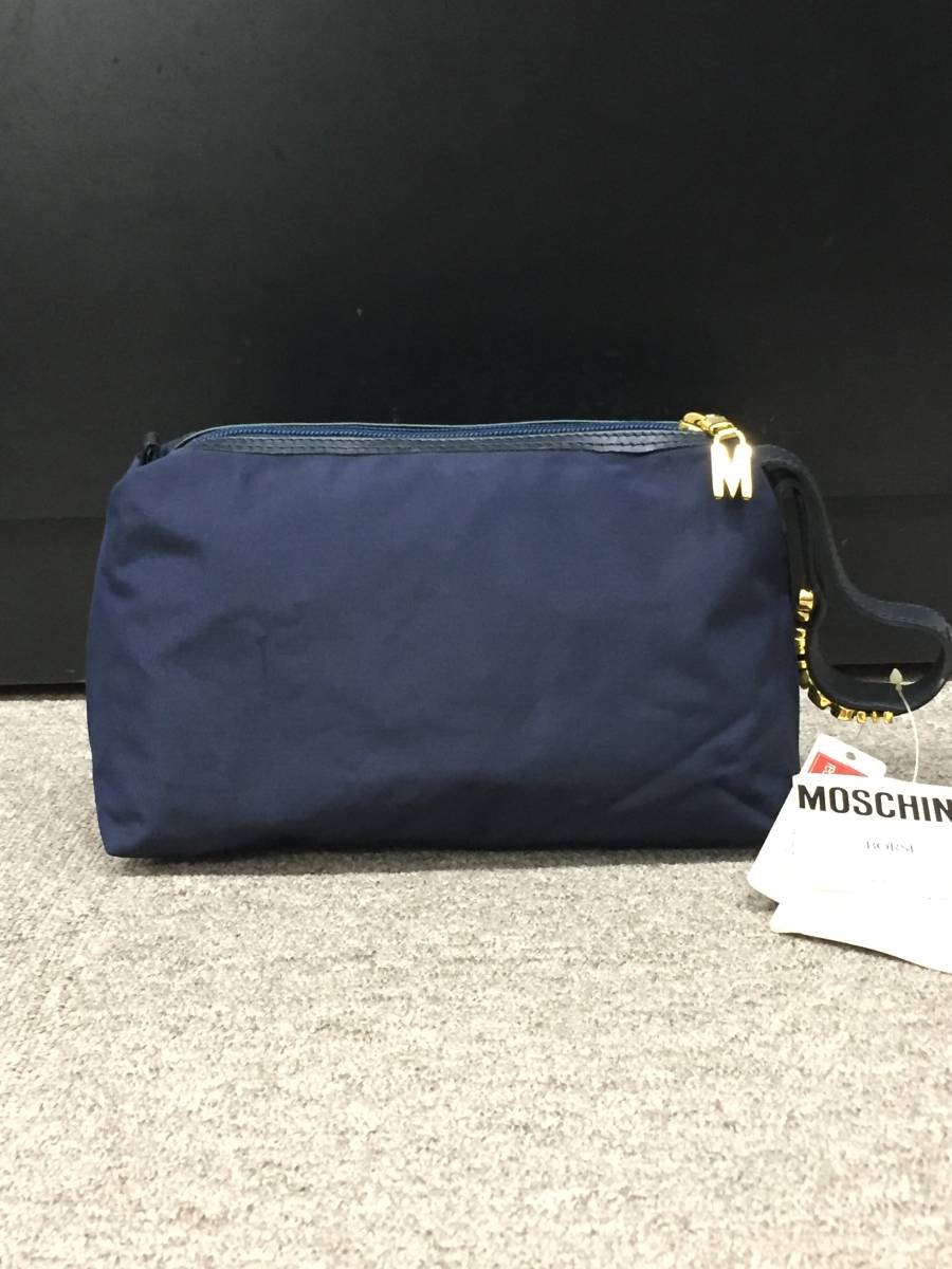 最安価格 ロゴ金具 モスキーノ 新品未使用！格安！MOSCHINO ナイロン