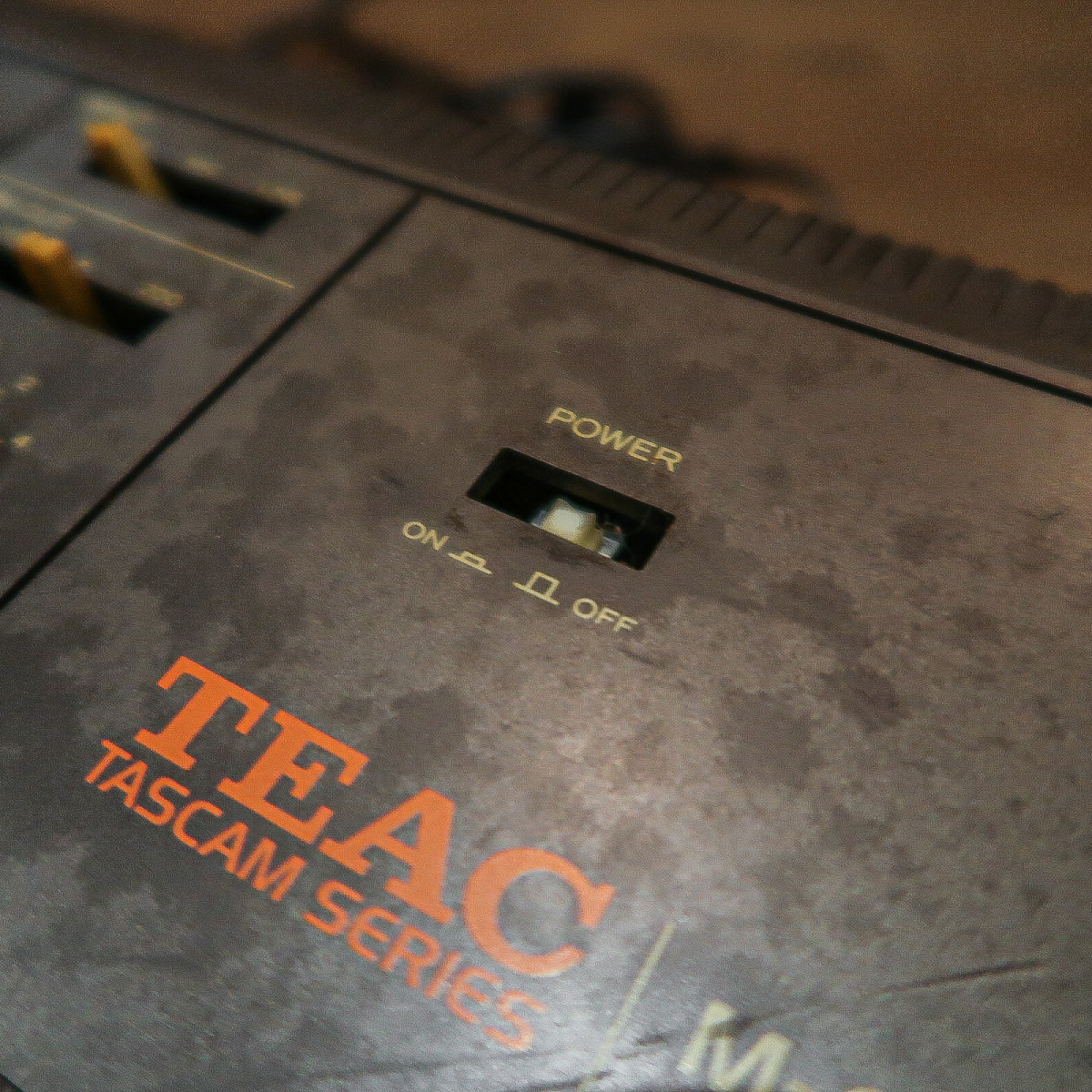 TEAC M-09 ティアック ミキサー -GrunSound-j481- | www