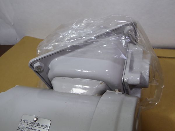 長期保管未使用品 安川電機製作所 野外型 低圧三相かご形誘導 長期保管未使用品 安川電機製作所 野外型 低圧三相かご形誘導