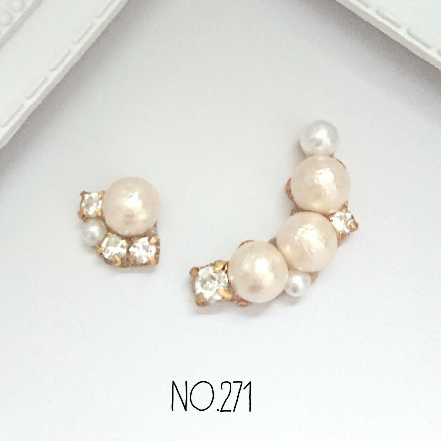 Paypayフリマ No 271 コットンパールパールとビジューのイヤーカフセット ハンドメイド Paypayフリマ No 271 コットンパールパールとビジューのイヤーカフセット ハンドメイド