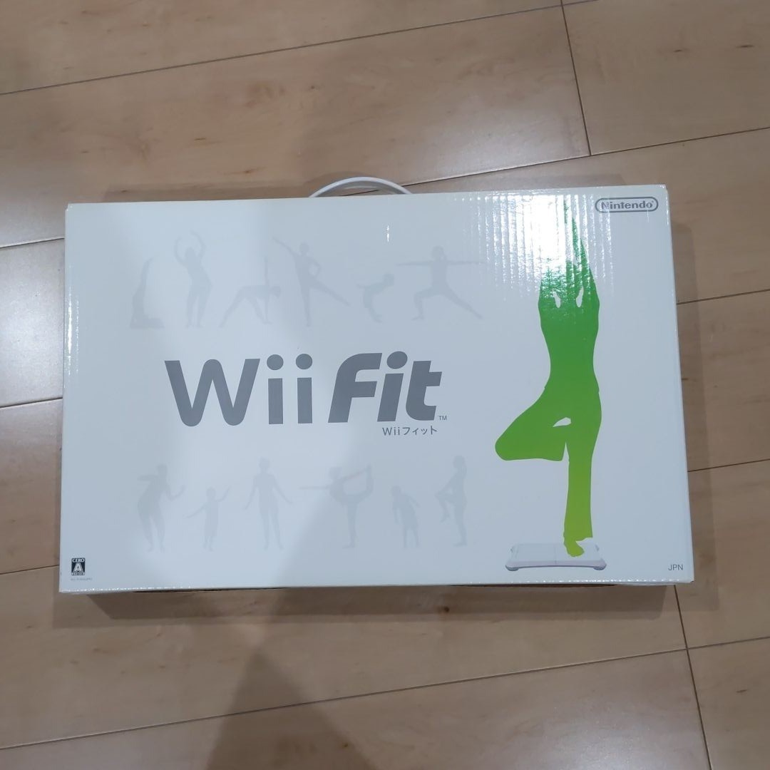 バランスWiiボード　と　 Wii Fit　の セット