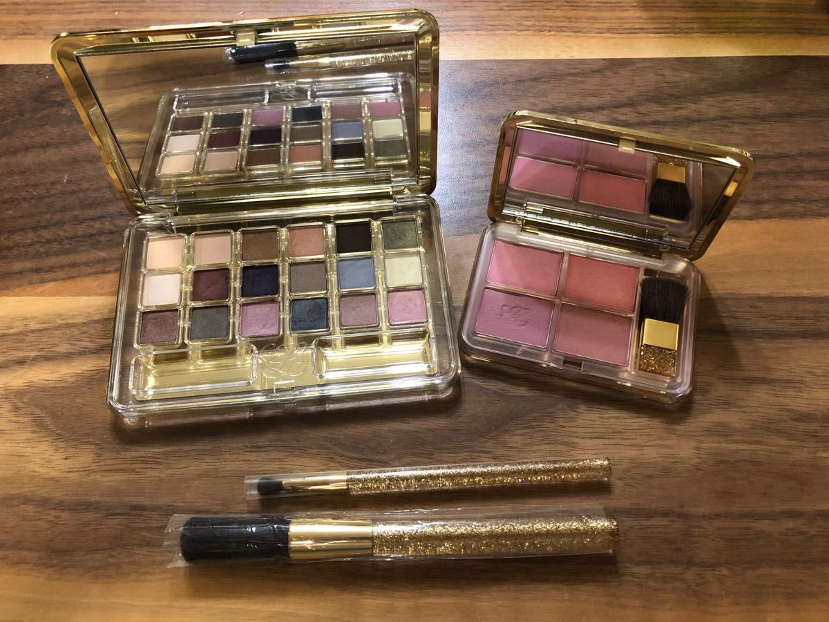 ESTEE LAUDER  アイシャドウ＆チーク おまけのブラシ