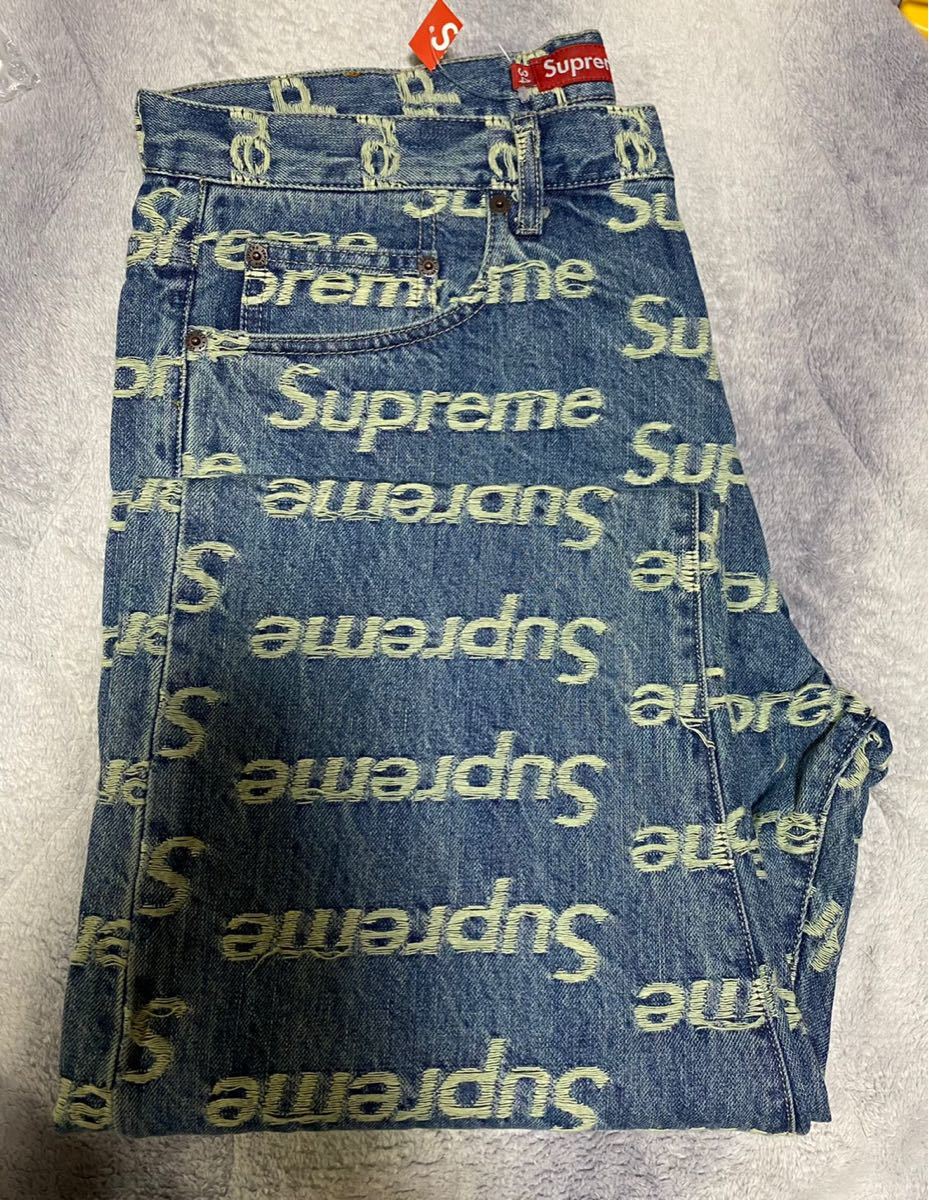 国内正規品 Supreme Frayed Logos Regular Jean Blue jeans 国内正規品 Supreme Frayed Logos Regular Jean Blue jeans
