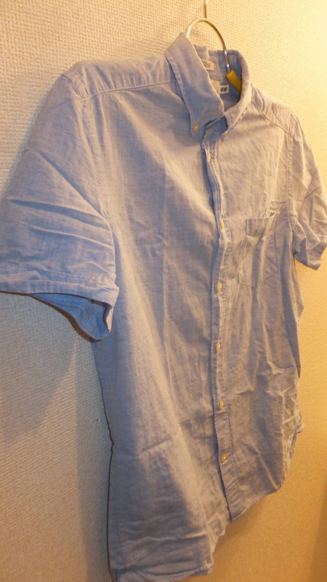 ★H&M★エイチアンドエムレディーストップスシャツ半袖 Ladies Tops Size S サイズS 　USED IN JAPAN　MENS? 右ボタン_画像2