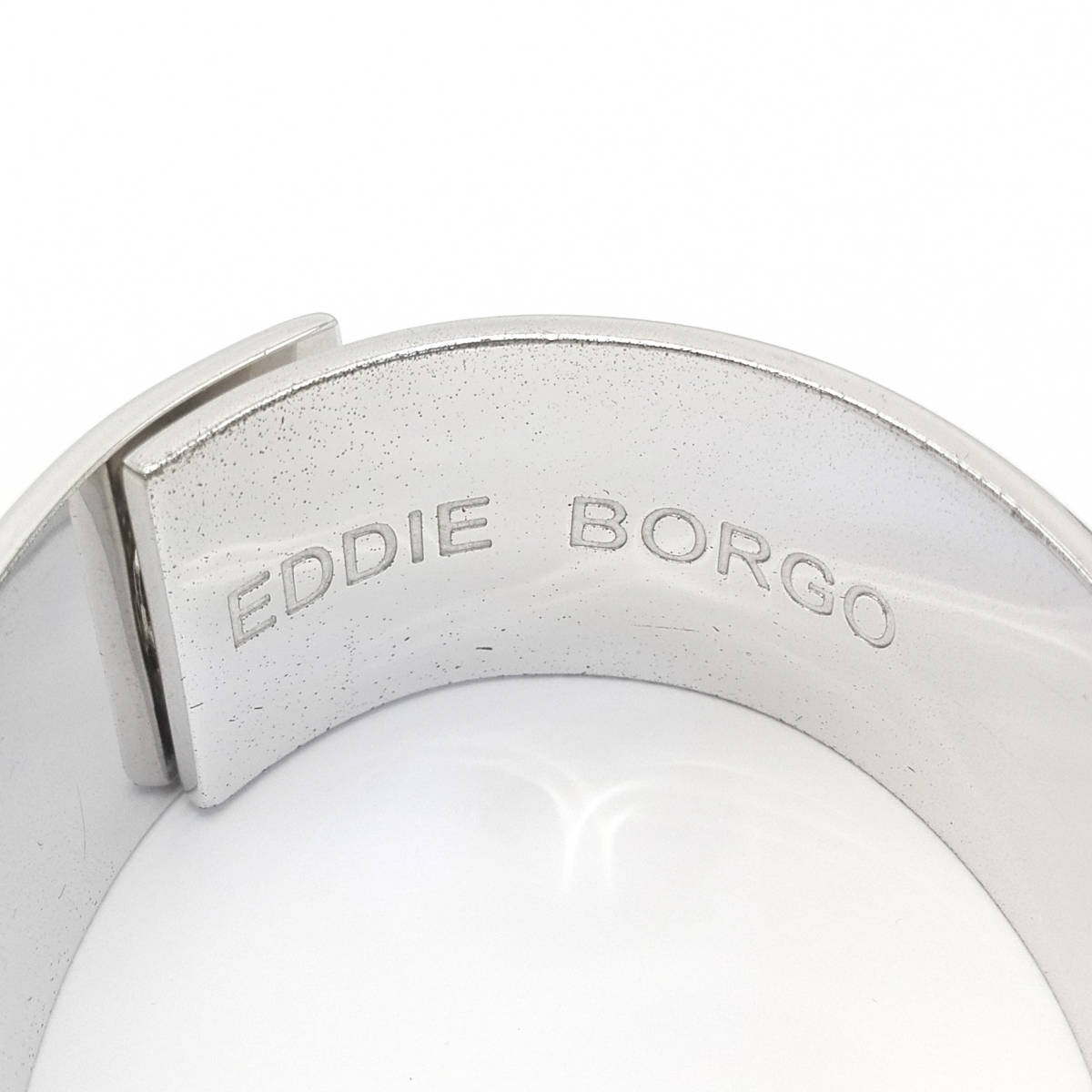 EDDIE BORGO　エディーボルゴ　バングル　ブレスレット　シルバーカラー　腕周り約17cm_画像3