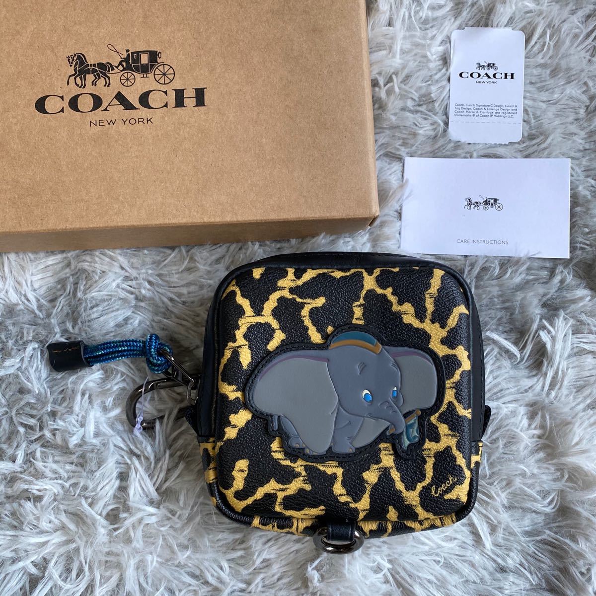 感謝価格 その他バッグ 即発 激レア 正規品 Coach コーチ ディズニーコラボ ダンボ ポーチ バッグ ブラック Taxijetci Com