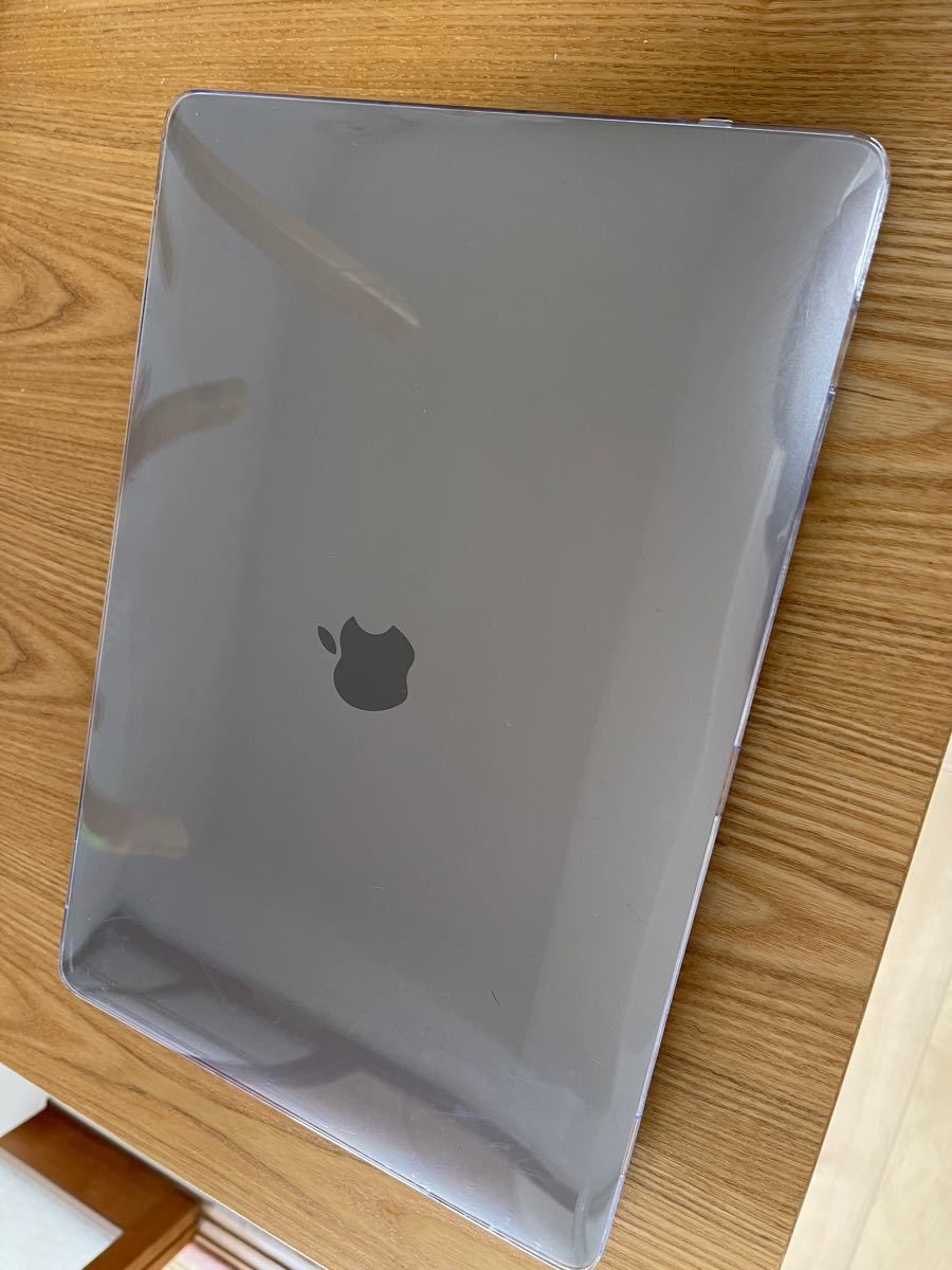 中古 Apple『15インチ MacBook Pro 2018 2.6GHz 512GB スペースグレイ』MR942J/A 美品