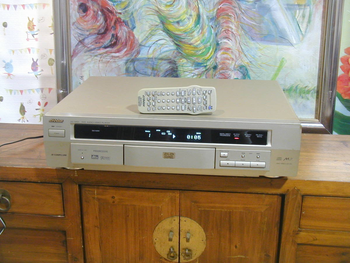 [ top machine. real power ]**Victor XV-D721 DVD/CD audio player.. regular price 93,000 jpy operation excellent.** Victor 