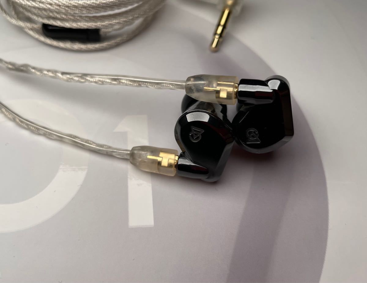 Campfire Audio LYRA 美品|PayPayフリマ