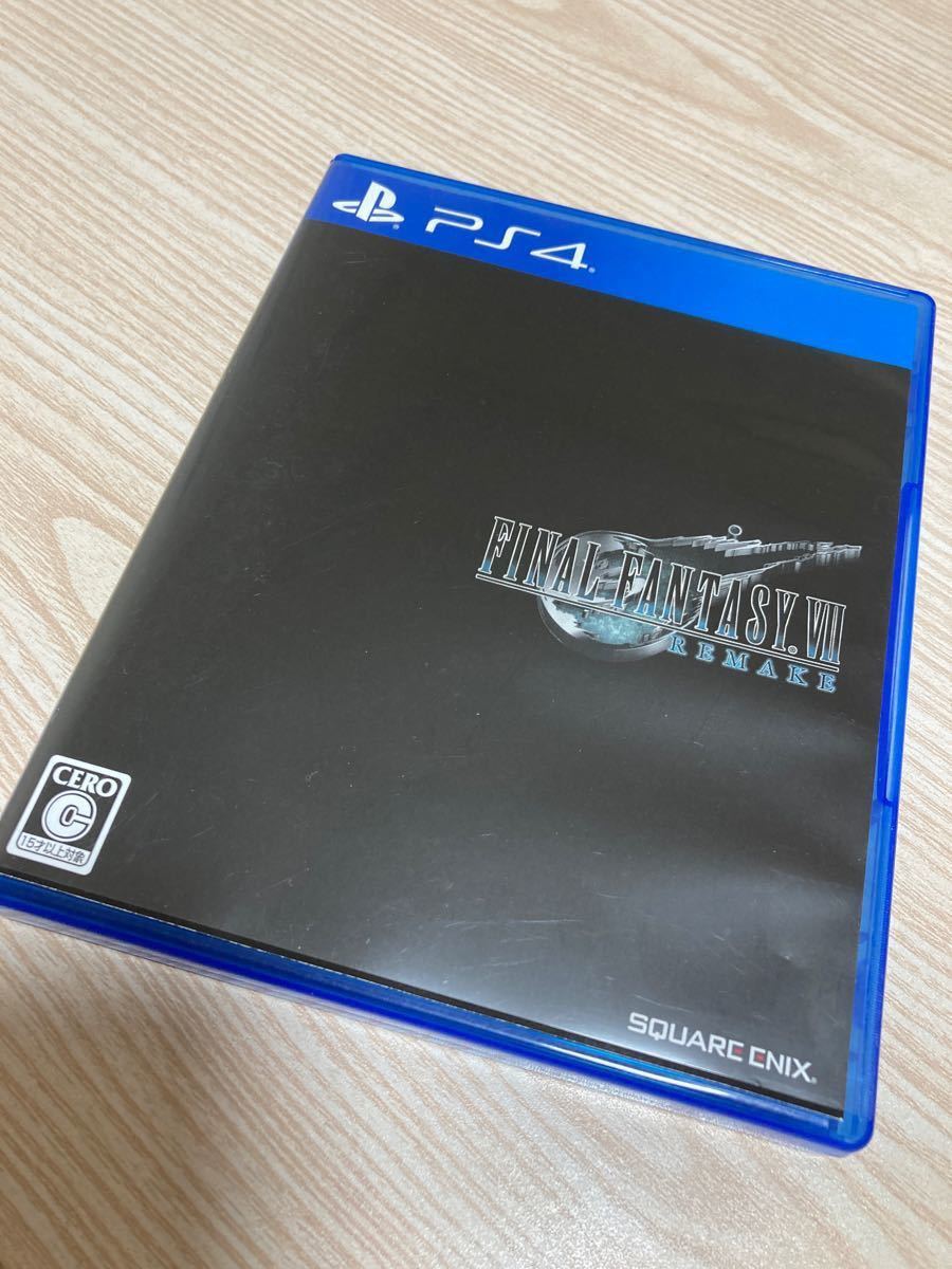 [中古]PS4 CUH-1100A B02 GW＋ファイナルファンタジー7 リメイク