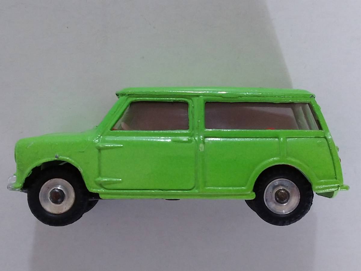  britain Dinky company No.197 Morris Mini * tiger bela- fluorescence green that time thing original box attaching beautiful goods 