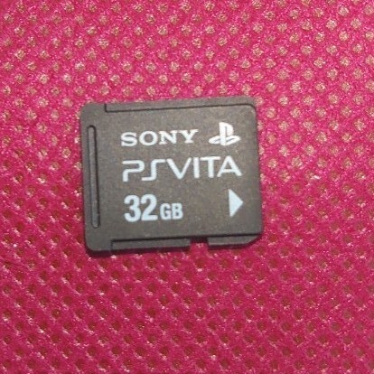 PS Vita 純正メモリーカード32GB SONY