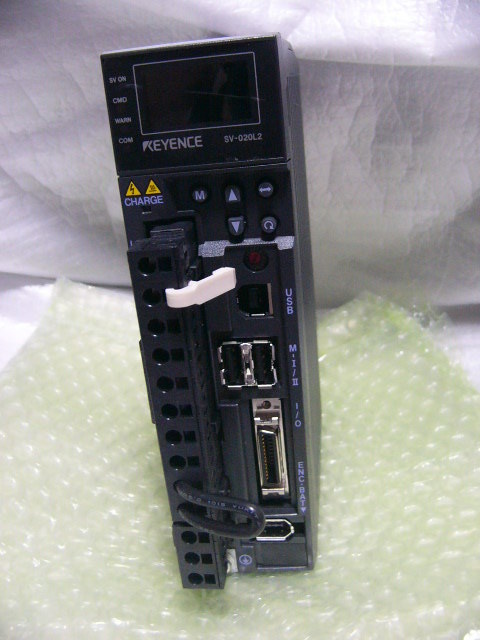 ★未使用★ KEYENCE SV-020L2 ACサーボシステム (200W用) _画像1