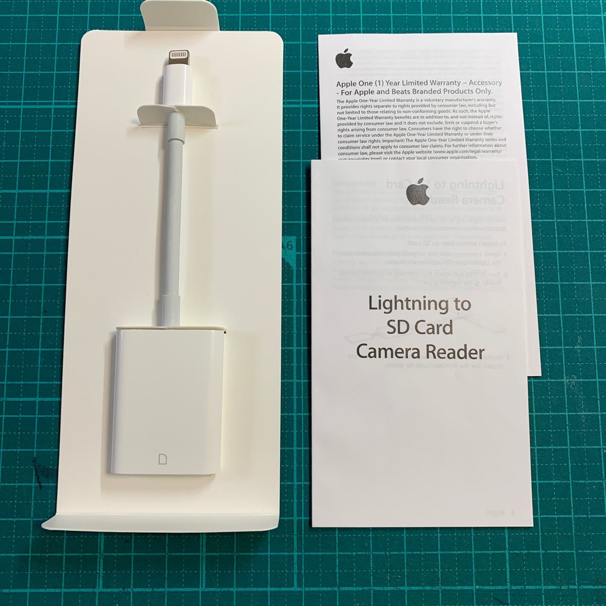 Apple 純正品 Lightning SDカードカメラリーダー 中古 MJYT2AM/A