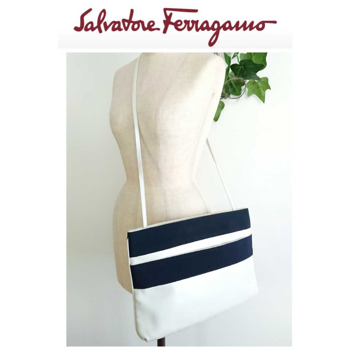 良品 フェラガモ Salvatore Ferragamo 斜め掛け レザー ショルダーバッグ A4 書類 鞄 白 ホワイト 紺 ネイビー レディース メンズ