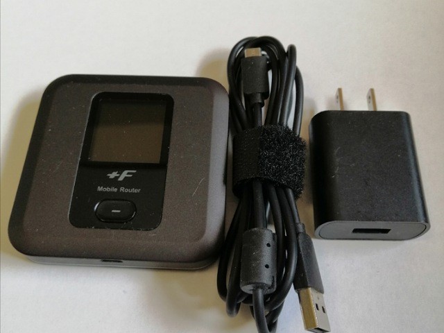 FUJISOFT  モバイルルーター　FS030W　SIMフリー