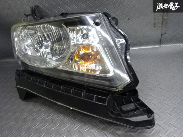 ホンダ 純正 GB3 GB4 フリード スパイク HID ヘッドライト ヘッドランプ 右 運転席側 KOITO 100-22068 点灯OK 割れ無し 在庫有 即納 棚16-3_画像5