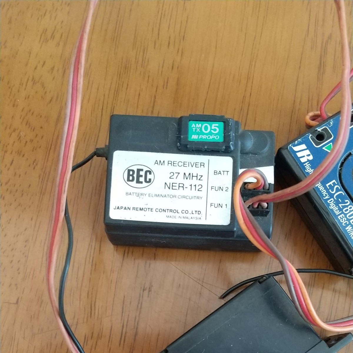 JR AMプロポbeatSonic送信機 受信機スピードコントローラサーボ JR AMプロポbeatSonic送信機 受信機スピードコントローラサーボ