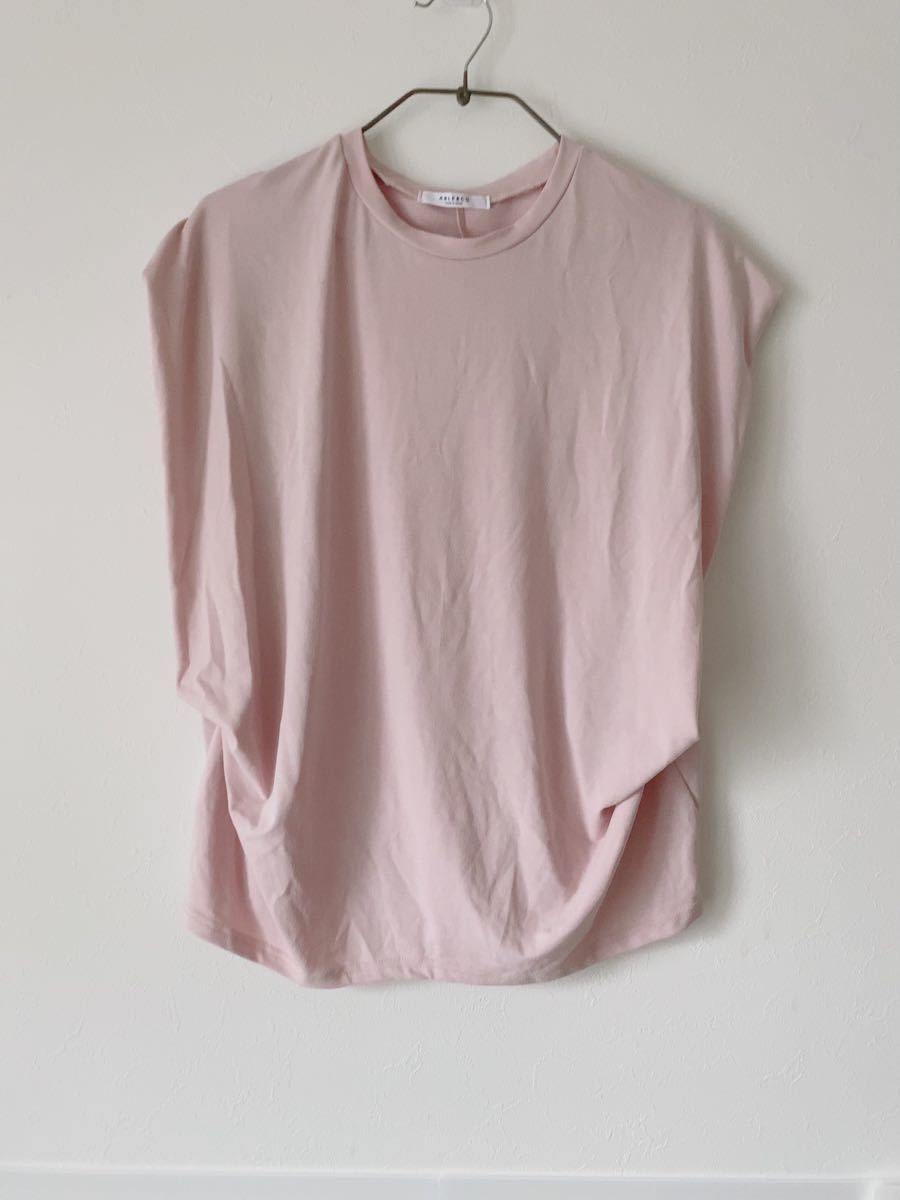 ピンクフレンチスリーブTシャツ