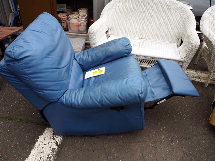  Tomakomai departure *LA-Z-BOY Lazy Boy original leather [lik liner ] rocking chair * reclining chair *1 seater . sofa blue *
