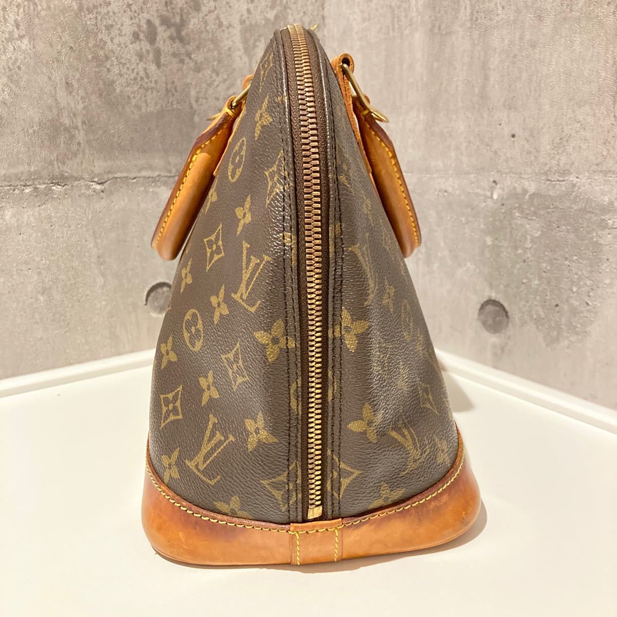 美品 LOUIS VUITTON ルイヴィトン モノグラム アルマ ハンドバッグ 鍵